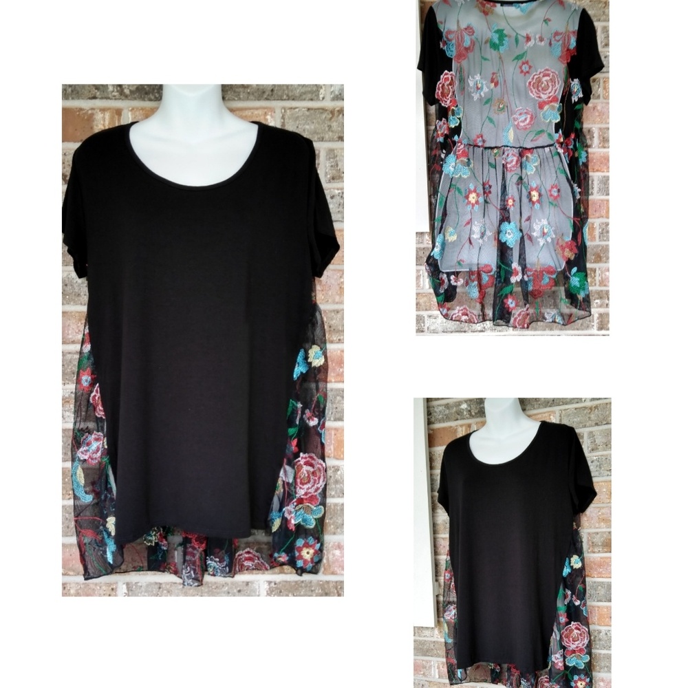 Cha Cha Vente black floral blouse